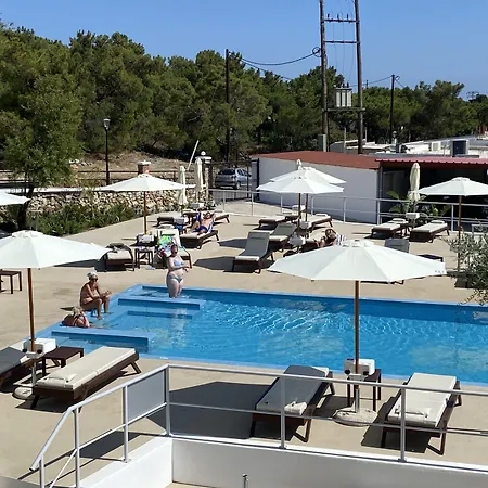 In - Rustic And Spacious By The Pefki (Rhodes)