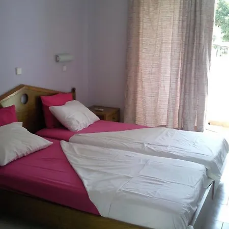 In - Rustic And Spacious By The Pensionat *
