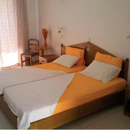 In - Rustic And Spacious By The * Pefki (Rhodes)